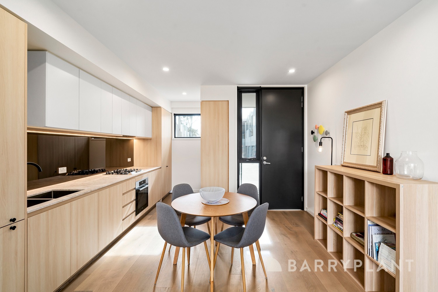 12 Boles Avenue, Sunshine, VIC 3020, Sunshine - Thumbnail 2