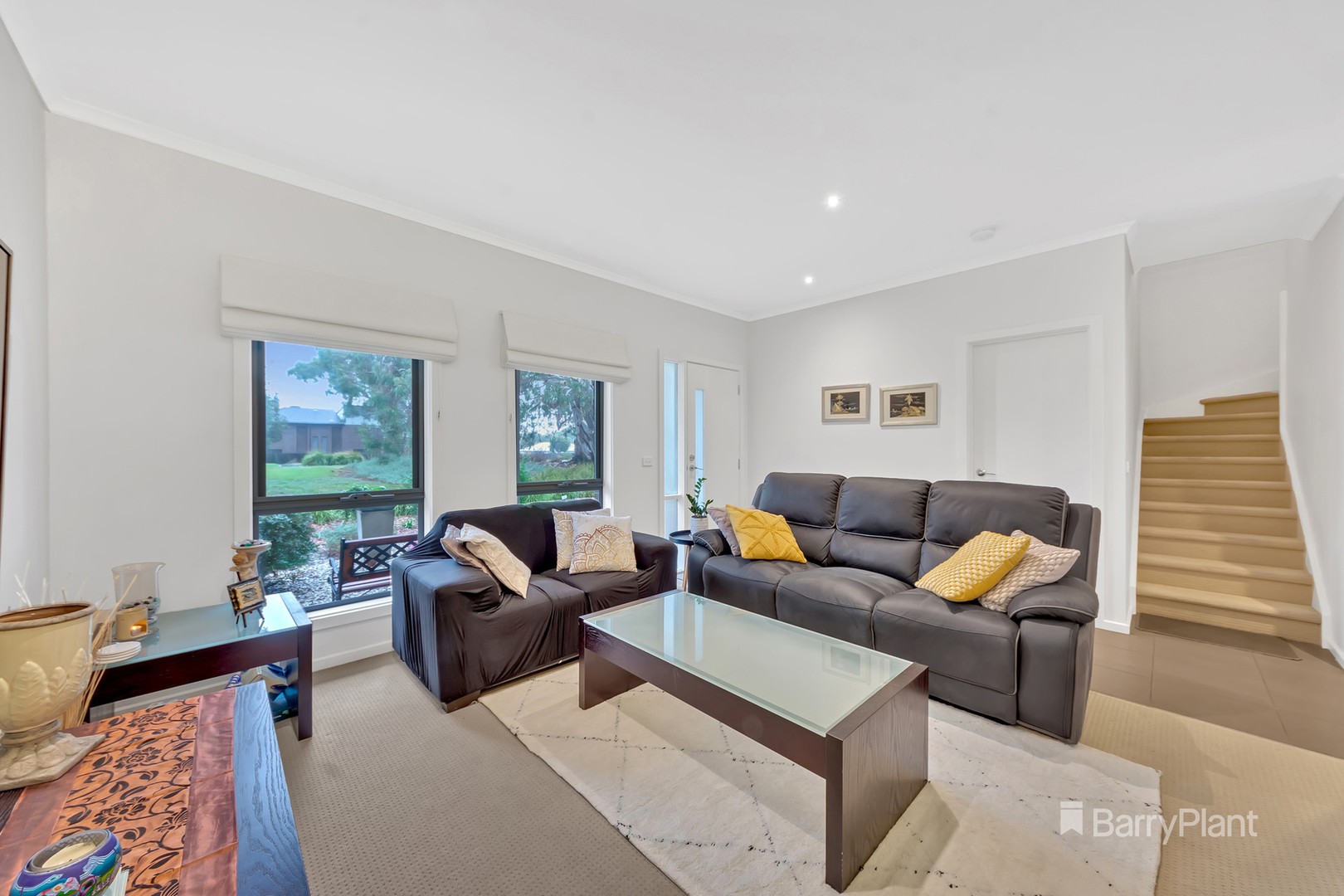 12 Bonniebird Lane, South Morang, VIC 3752 - Thumbnail 2 - 21/04/2022