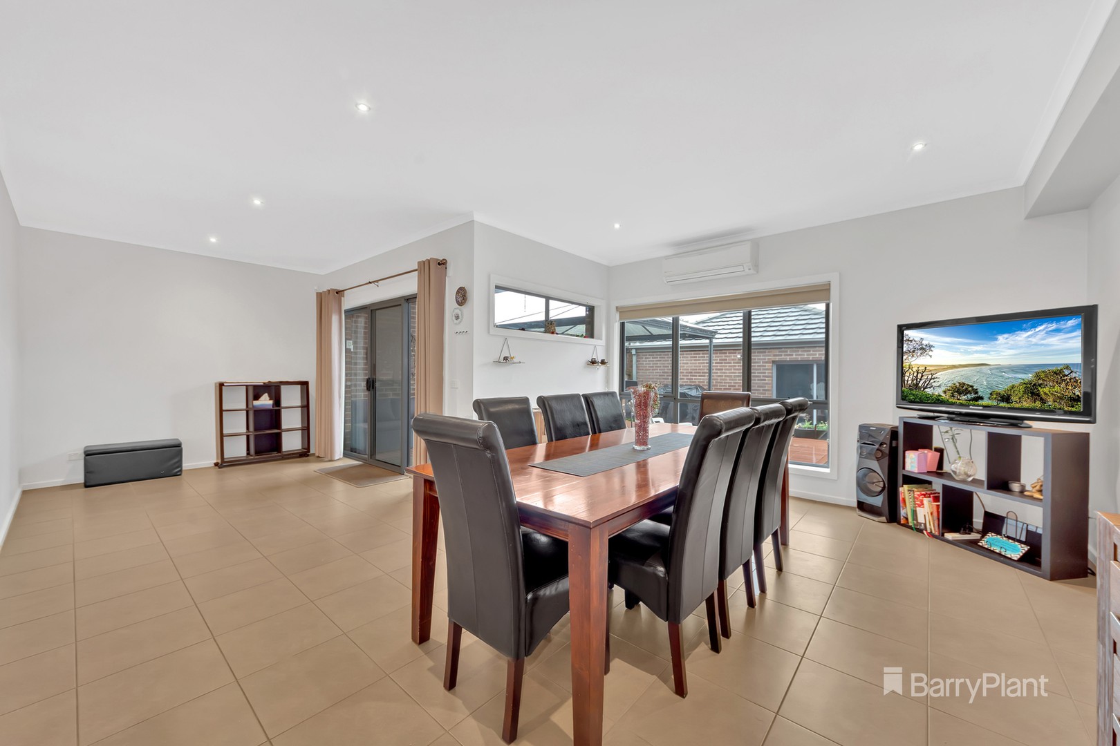 12 Bonniebird Lane, South Morang, VIC 3752, South Morang - Thumbnail 6