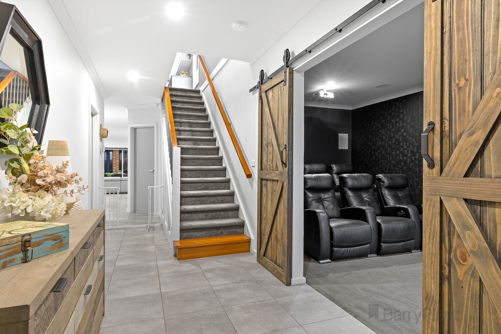12 Boonwurrung Street, Cranbourne East, VIC 3977, Cranbourne East - Thumbnail 2
