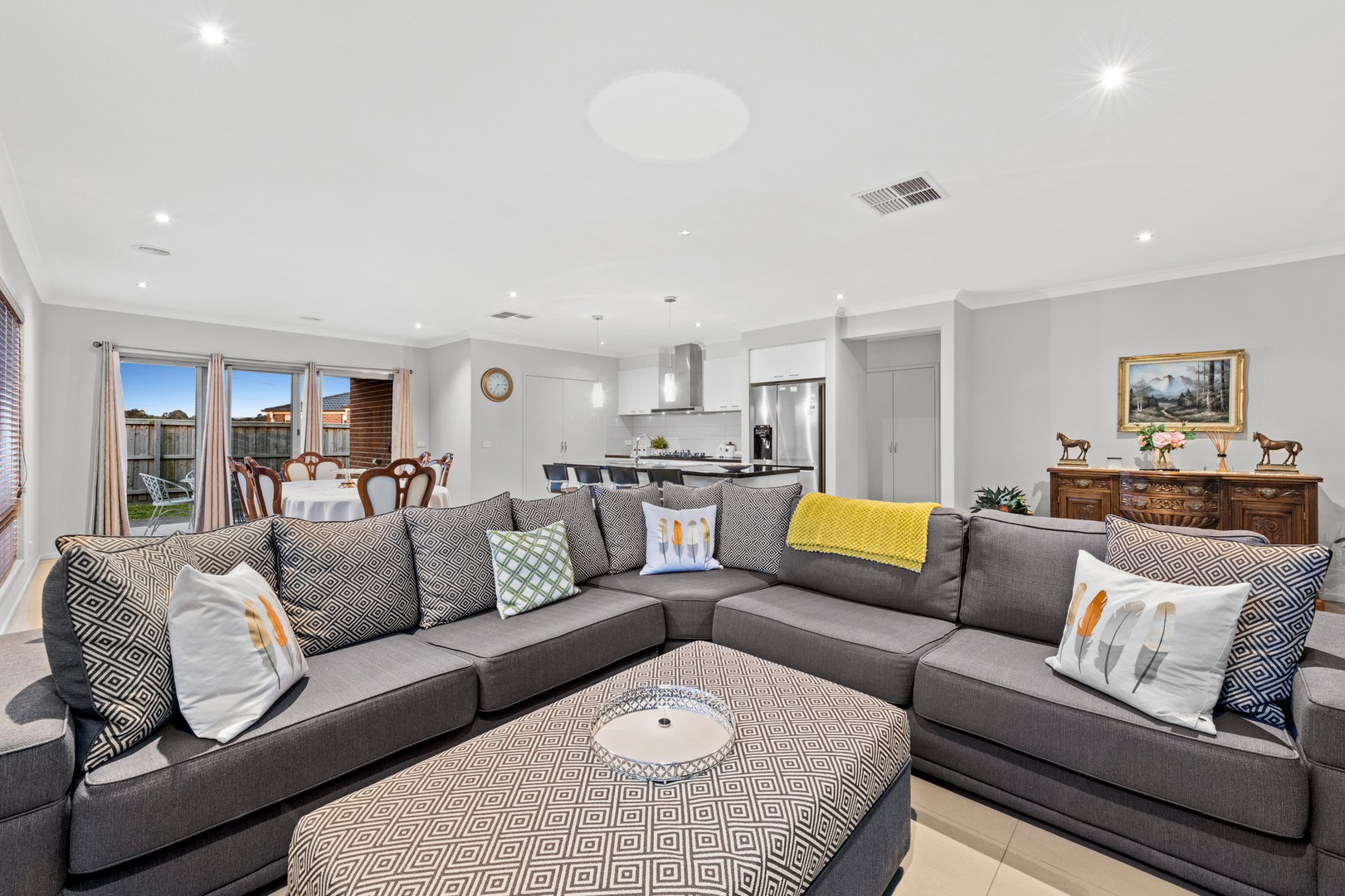 12 Borestane DriveDoreen, VIC 3754, Doreen - Thumbnail 3