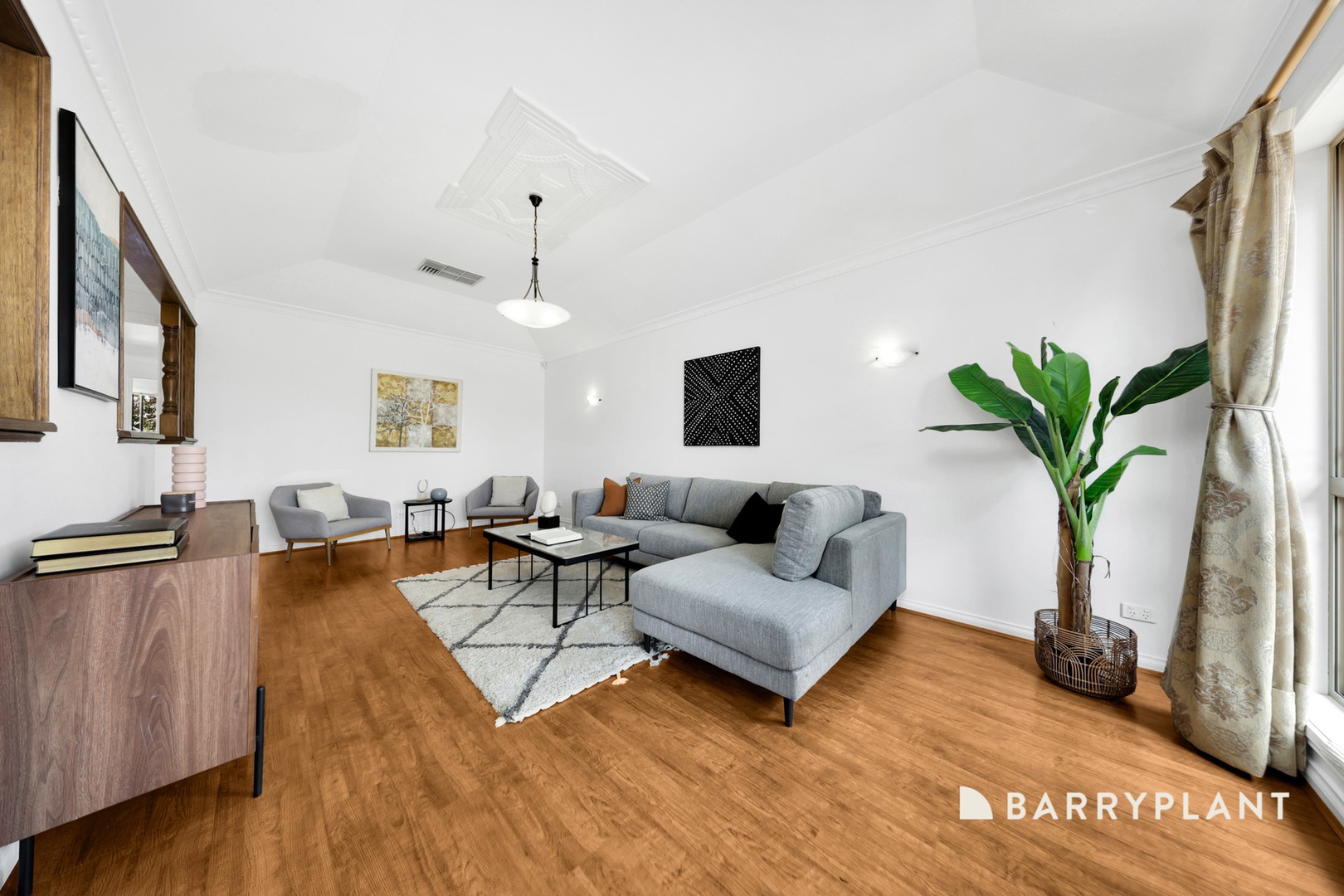 12 Bradley Drive, Mill Park, VIC 3082, Mill Park - Thumbnail 4