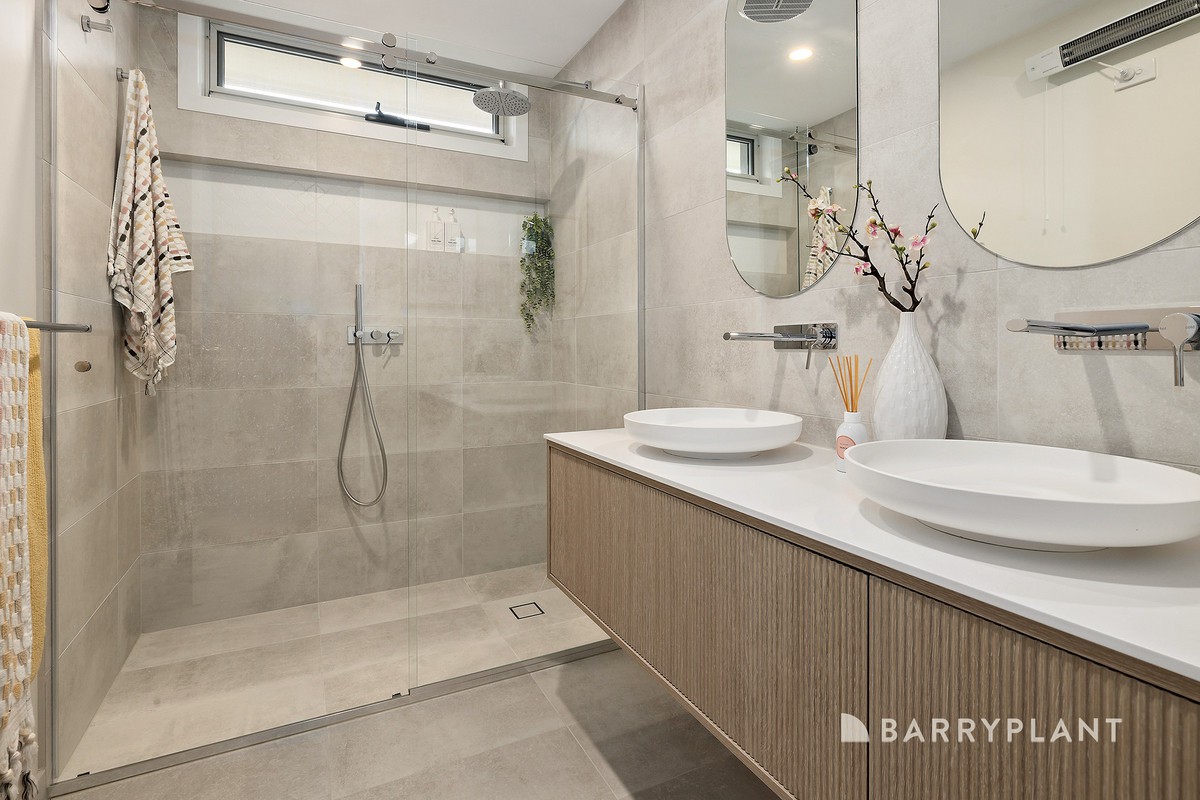 12 Braidwood Avenue, Rosebud, VIC 3939, Rosebud - Thumbnail 5