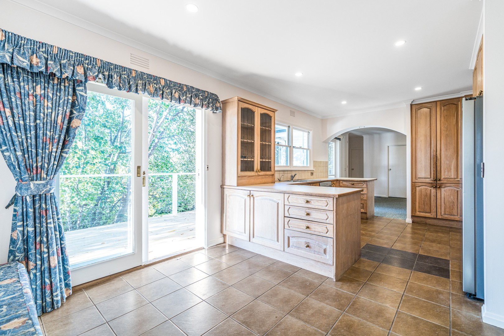 12 Brassey Avenue, Highton, VIC 3216, Highton - Thumbnail 2