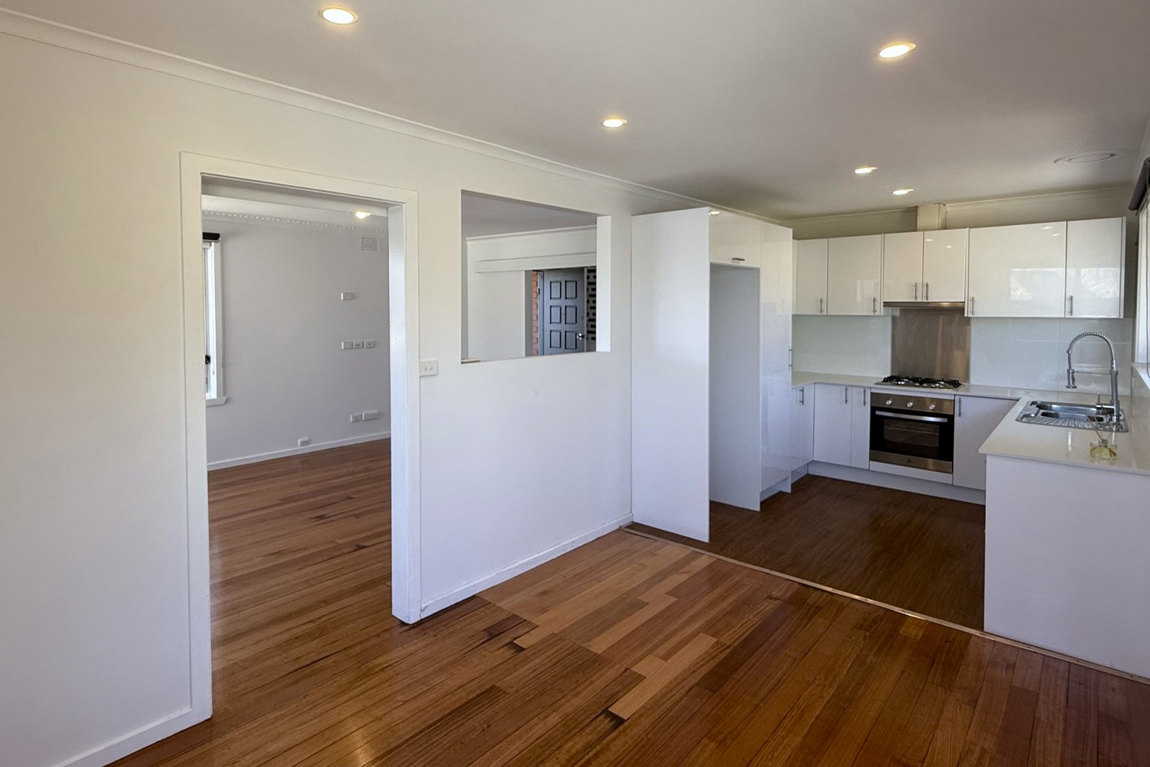 12 Bretton Court, St Albans, VIC 3021 - Thumbnail 2 - 11/04/2025