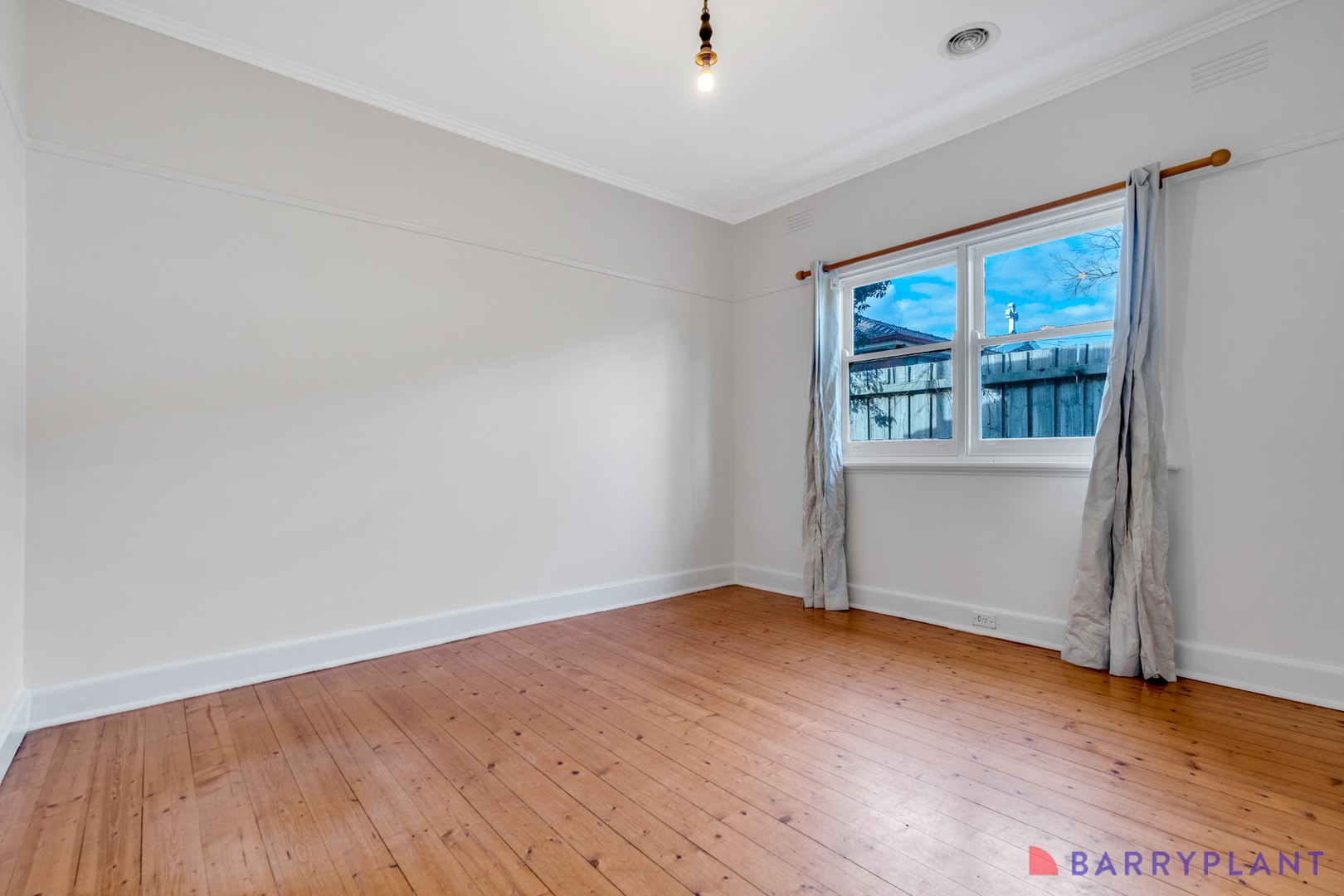 12 Broadhurst Avenue, Reservoir, VIC 3073, Reservoir - Thumbnail 6
