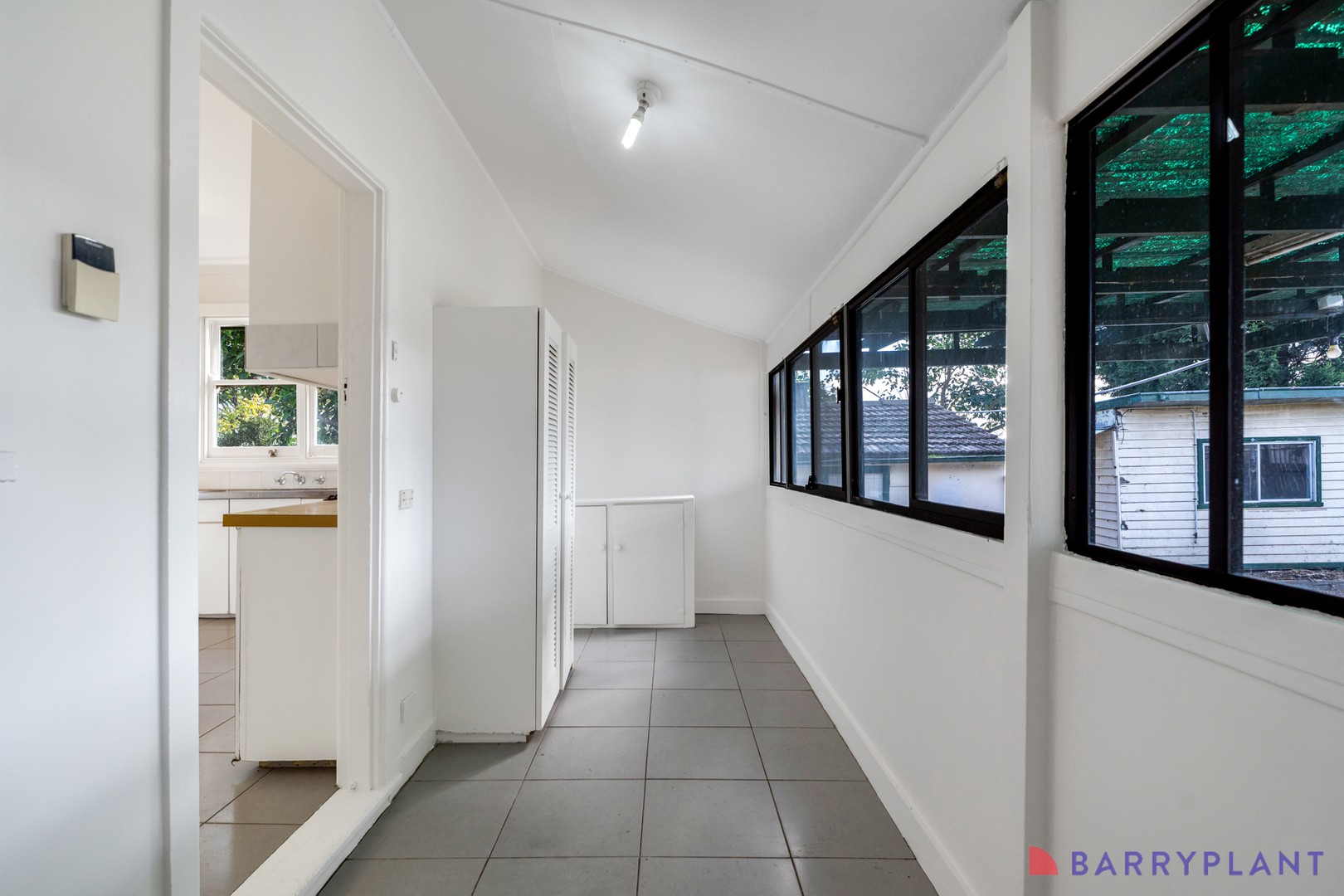 12 Broadhurst Avenue, Reservoir, VIC 3073, Reservoir - Thumbnail 8