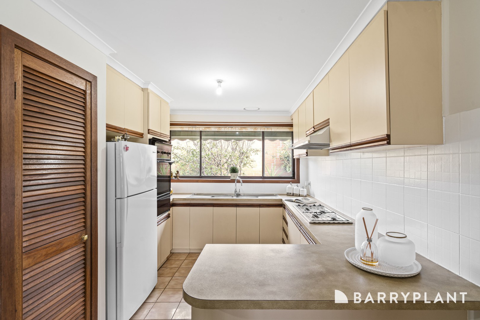 12 Brown Avenue, Altona Meadows, VIC 3028, Altona Meadows - Thumbnail 3