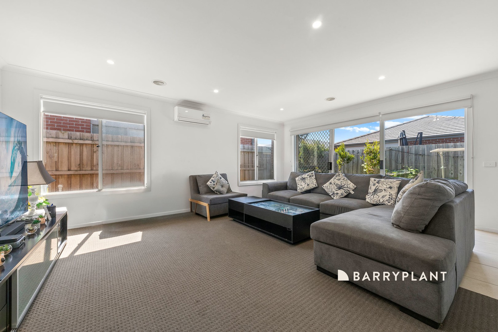 12 Cabernet Way, Pakenham, VIC 3810, Pakenham - Thumbnail 3