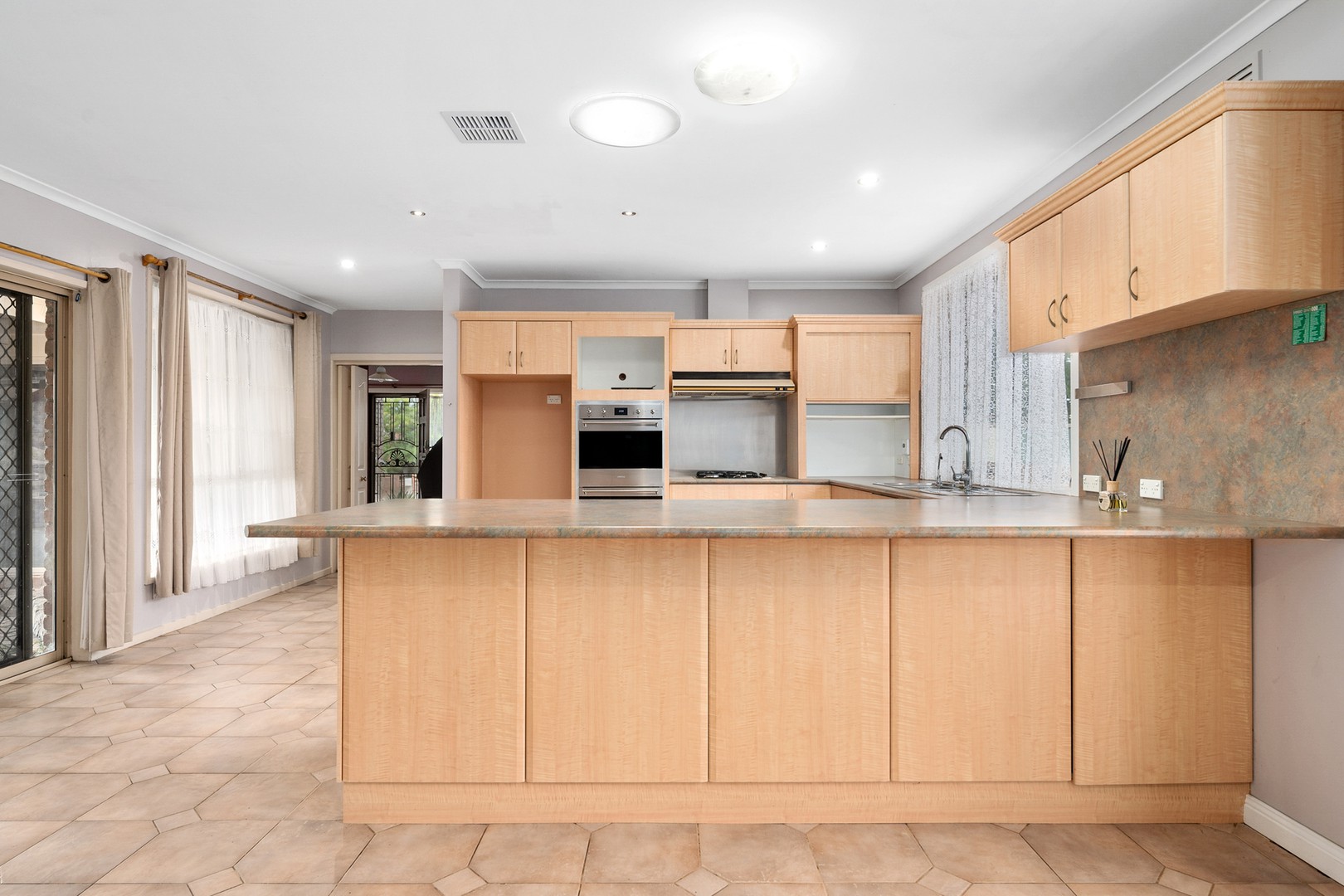 12 Cairns Drive, Darley, VIC 3340, Darley - Thumbnail 3