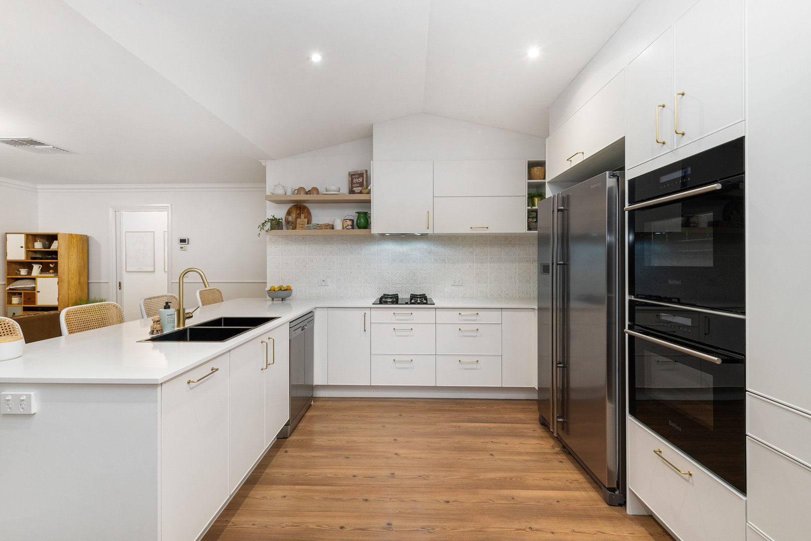 12 Callender Way, Hillside, VIC 3037, Hillside - Thumbnail 4