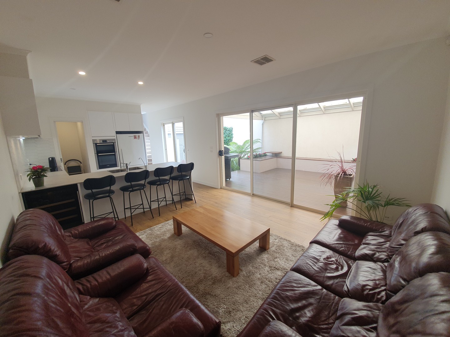 12 Canberra Parade, Port Melbourne, VIC 3207, Port Melbourne - Thumbnail 5