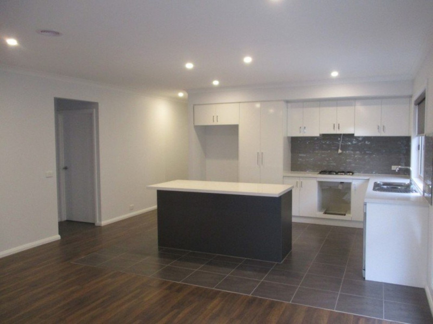 12 Carramar Drive, Melton West, VIC 3337, Melton West - Thumbnail 5