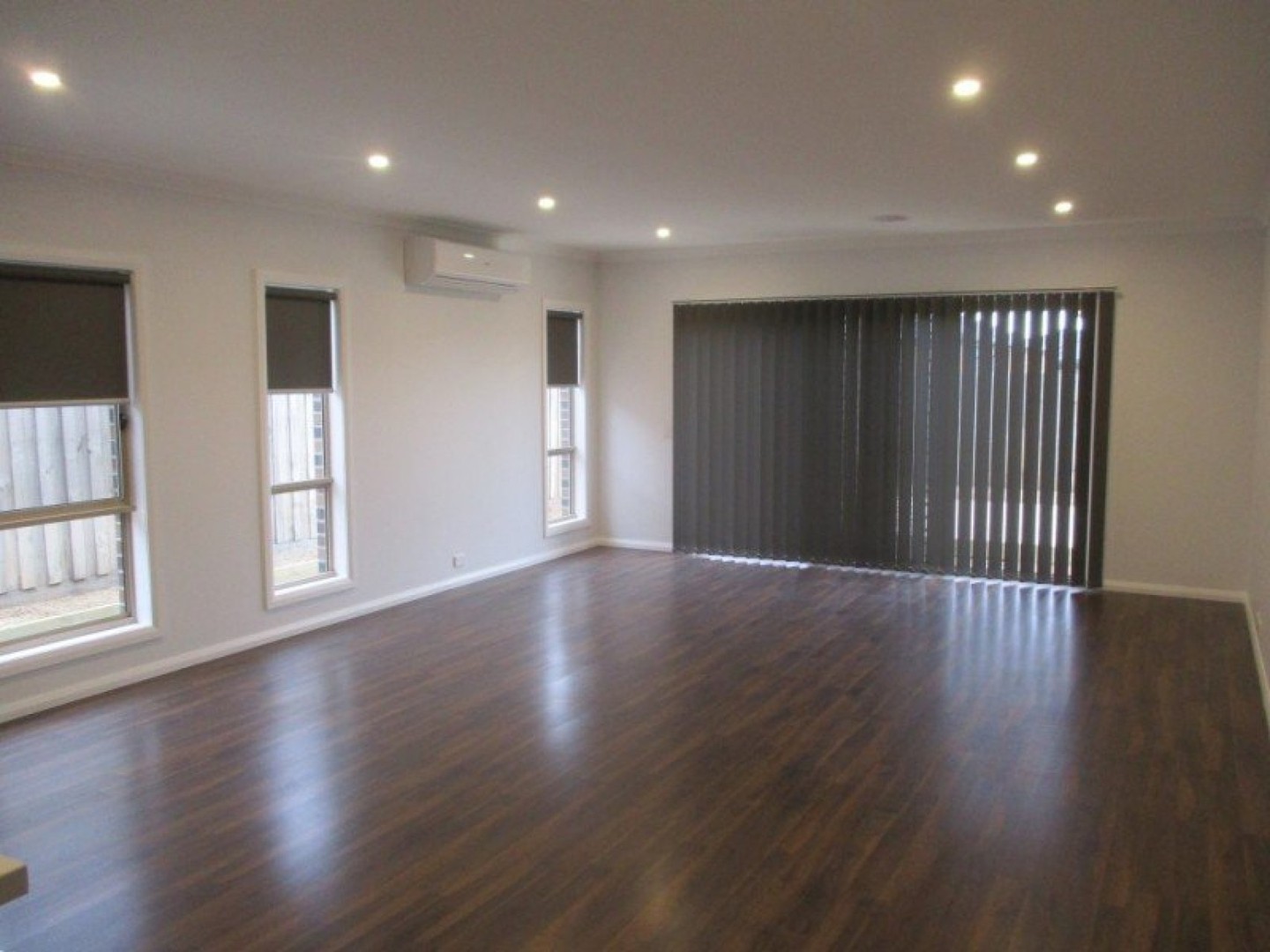 12 Carramar Drive, Melton West, VIC 3337, Melton West - Thumbnail 6