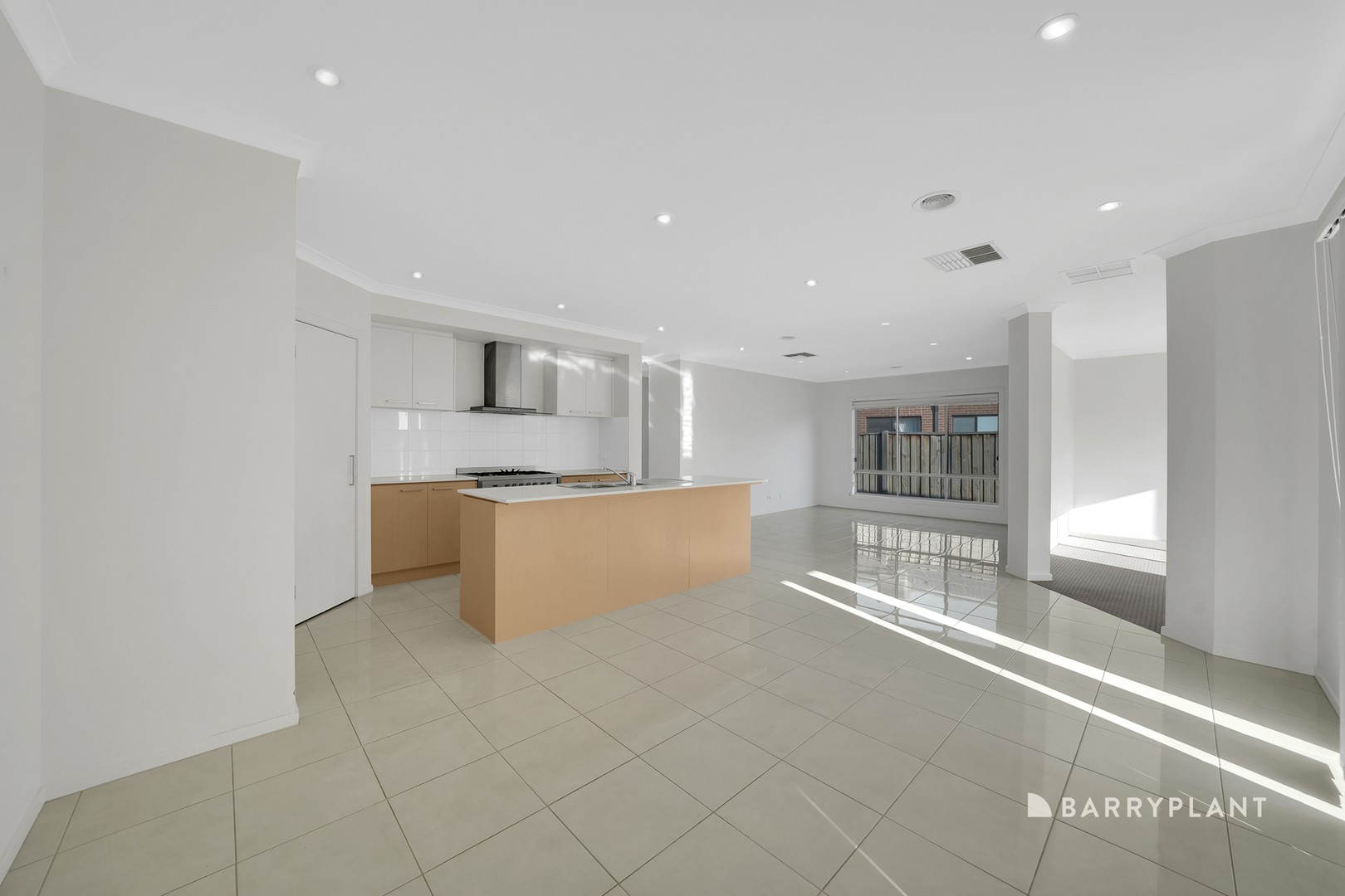 12 Carrick Street, Point Cook, VIC 3030, Point Cook - Thumbnail 5