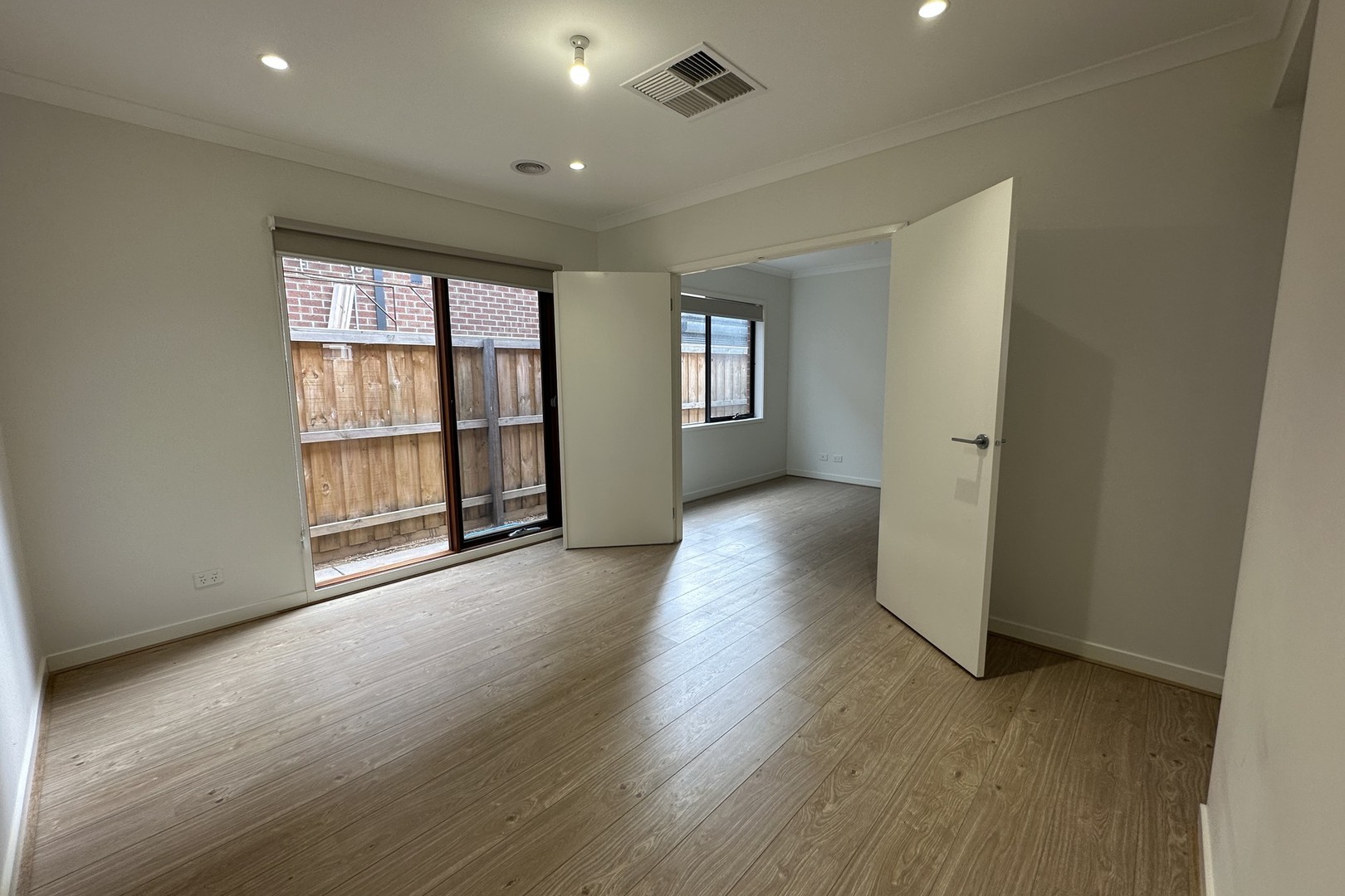 12 Casine Road, Fraser Rise, VIC 3336, Fraser Rise - Thumbnail 7