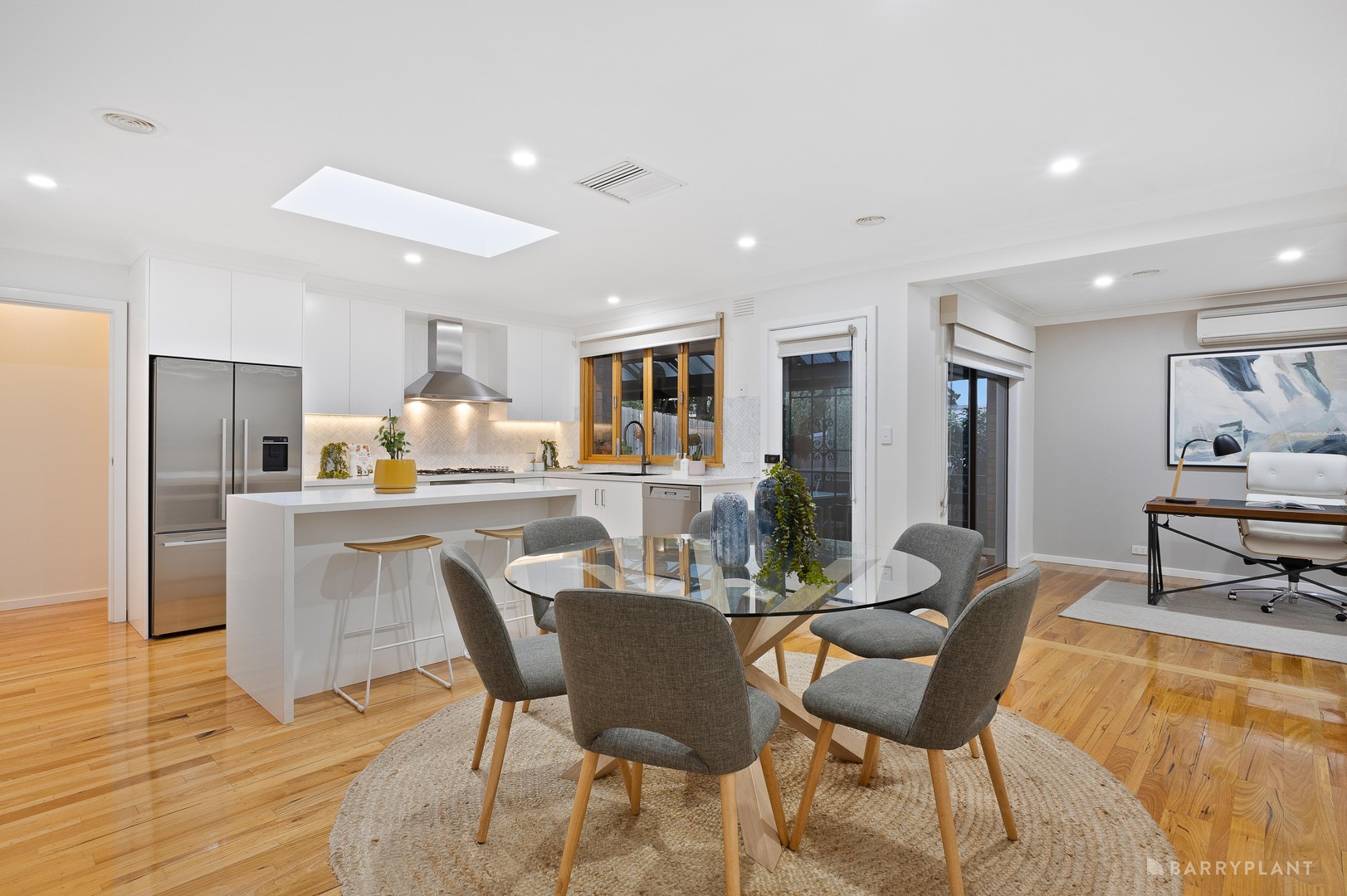 12 Cassinia Road, Templestowe Lower, VIC 3107 - Thumbnail 2 - 09/04/2026