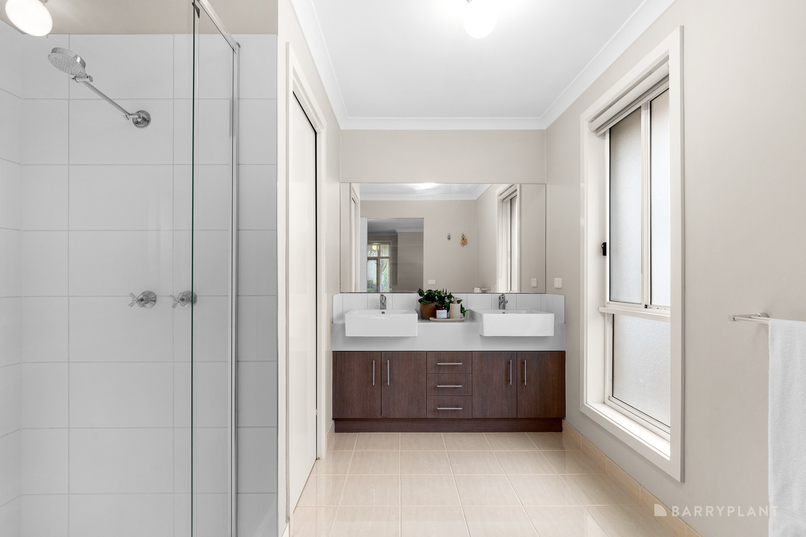 12 Celebration Drive, Sanctuary Lakes, VIC 3030, Point Cook - Thumbnail 8