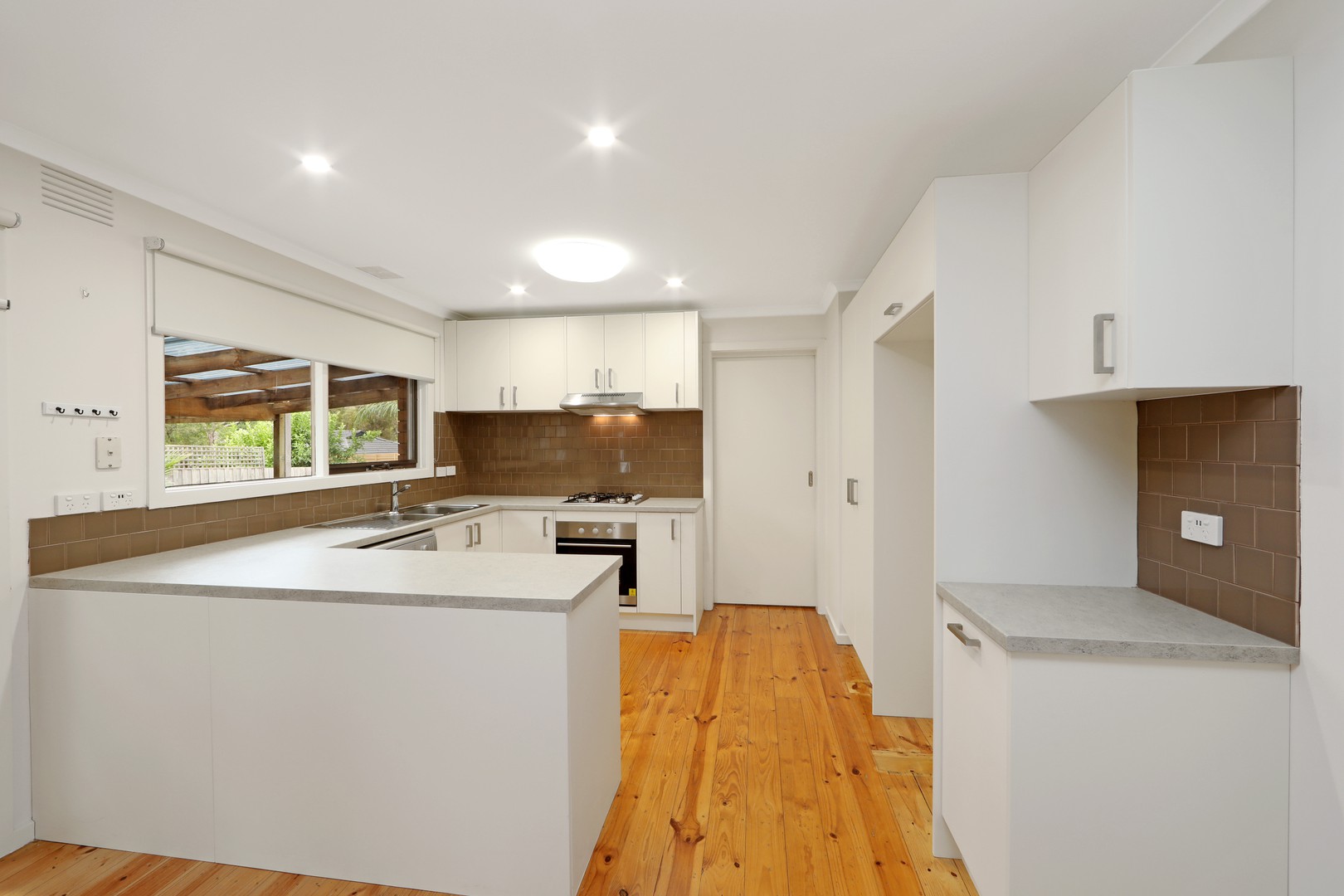 12 Celestial Court, Rowville, VIC 3178, Rowville - Thumbnail 7