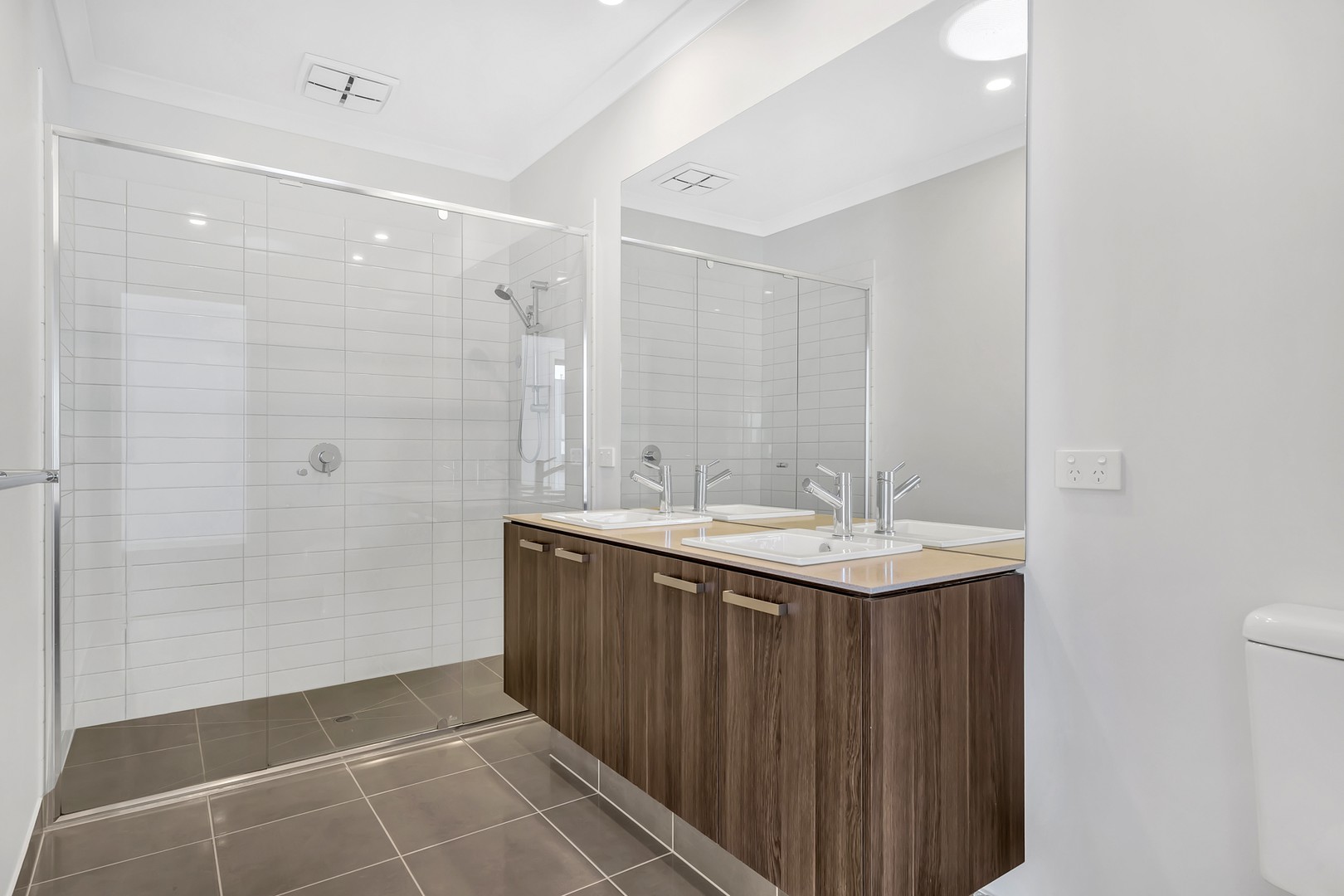 12 Cerulean Walk, Craigieburn, VIC 3064, Craigieburn - Thumbnail 8