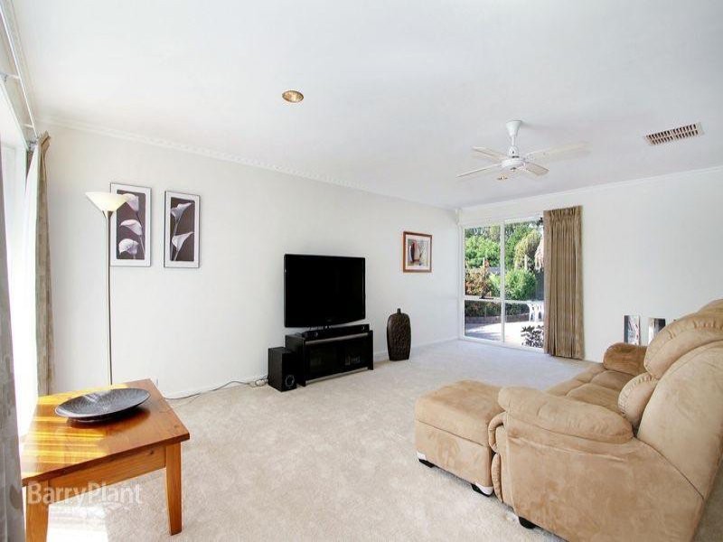 12 Chappell Drive, Wantirna South, VIC 3152, Wantirna South - Thumbnail 3