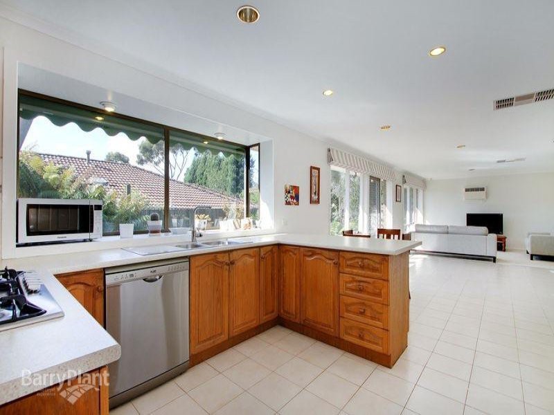 12 Chappell Drive, Wantirna South, VIC 3152, Wantirna South - Thumbnail 5