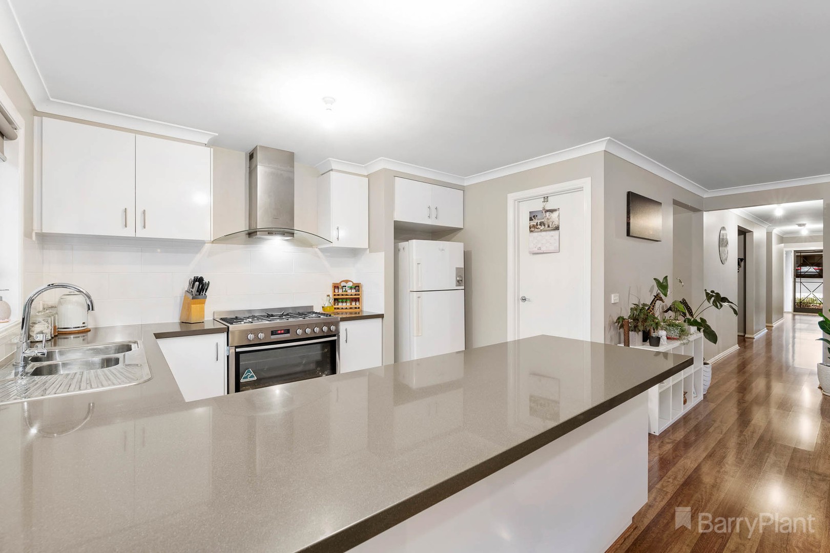 12 Christie Court, Pakenham, VIC 3810, Pakenham - Thumbnail 2