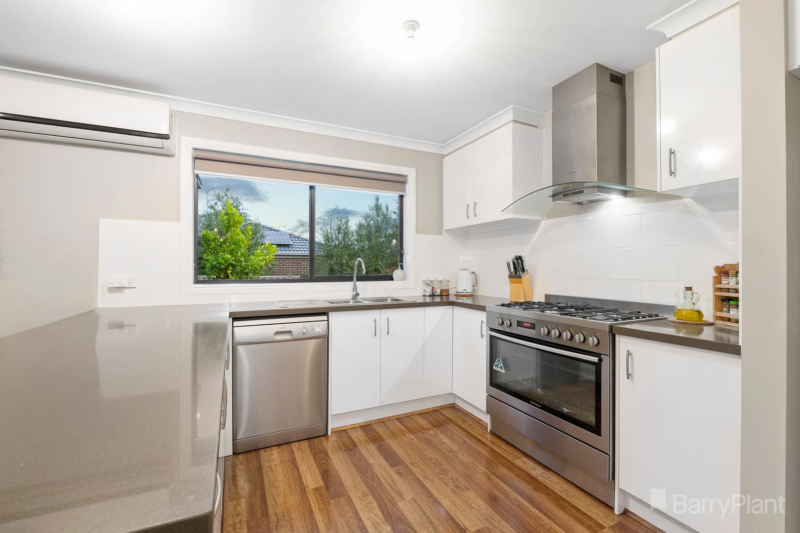 12 Christie Court, Pakenham, VIC 3810, Pakenham - Thumbnail 3
