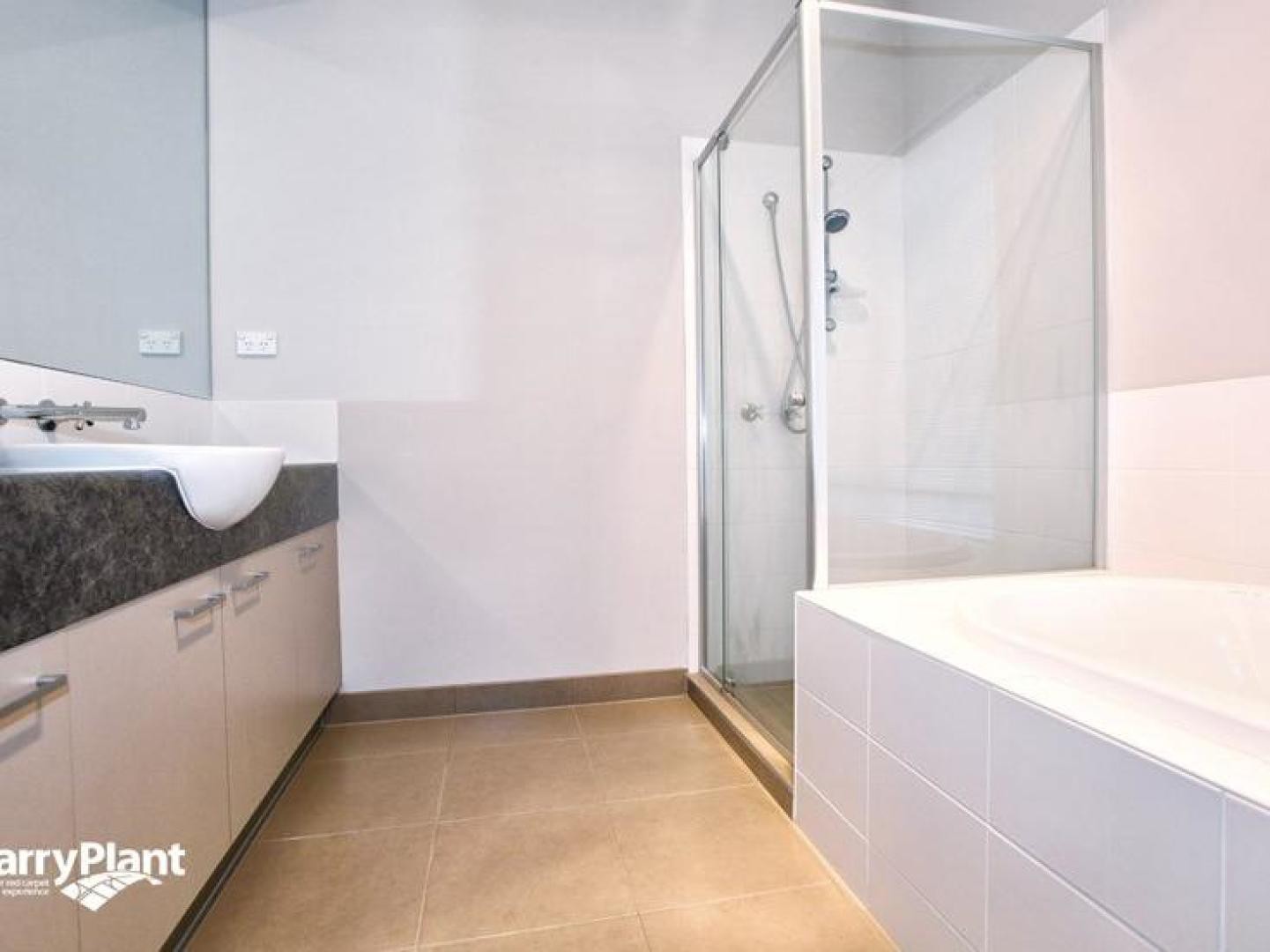 12 Clarendon Avenue, Craigieburn, VIC 3064, Craigieburn - Thumbnail 3