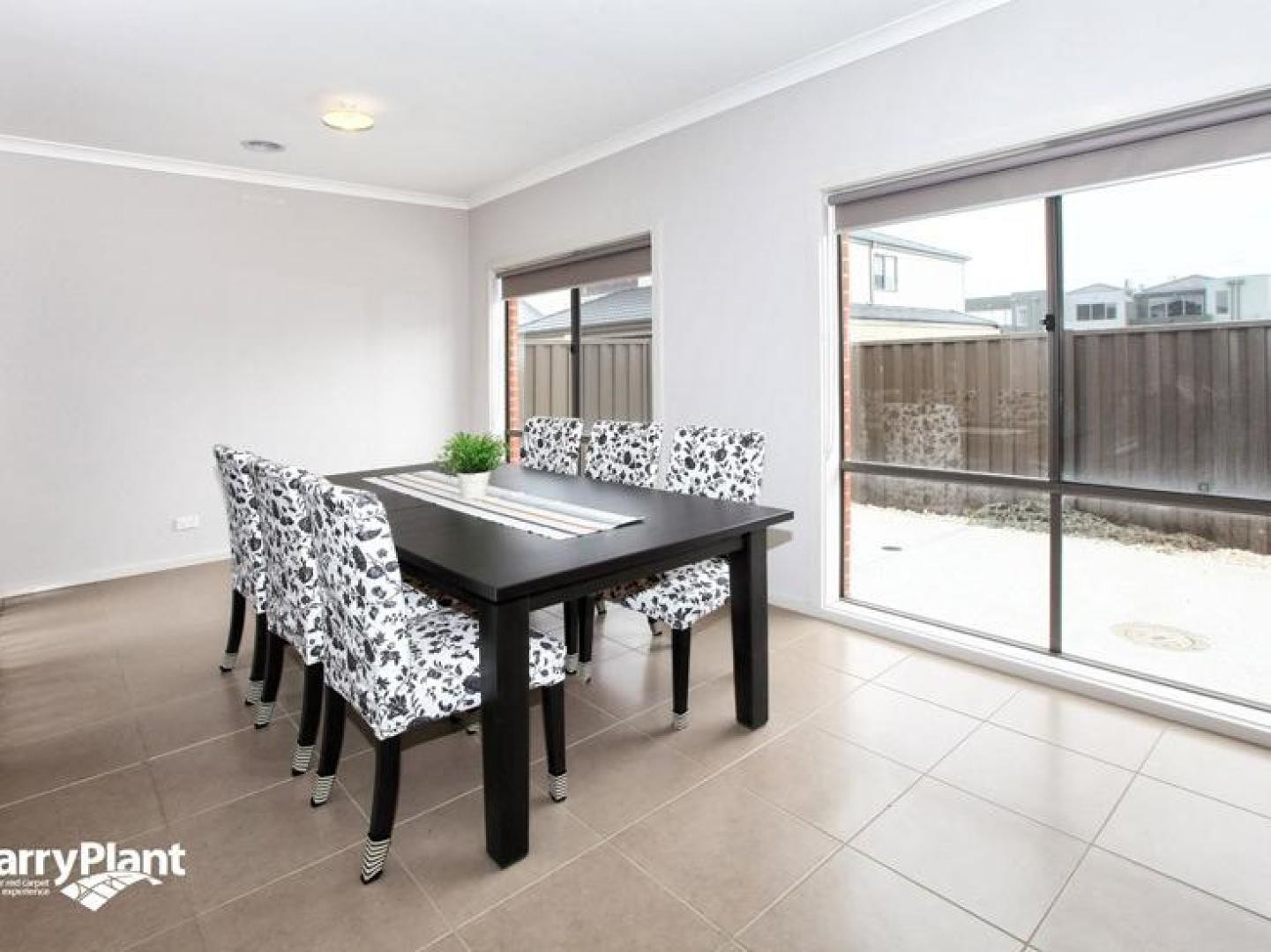 12 Clarendon Avenue, Craigieburn, VIC 3064, Craigieburn - Thumbnail 4