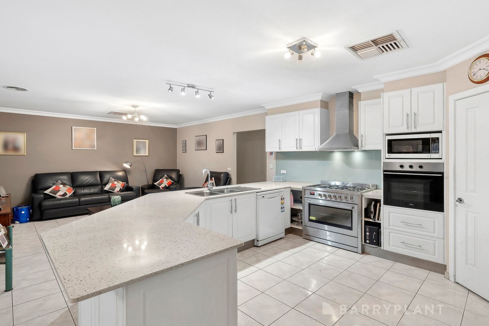 12 Copeton Avenue, Tarneit, VIC 3029, Tarneit - Thumbnail 7