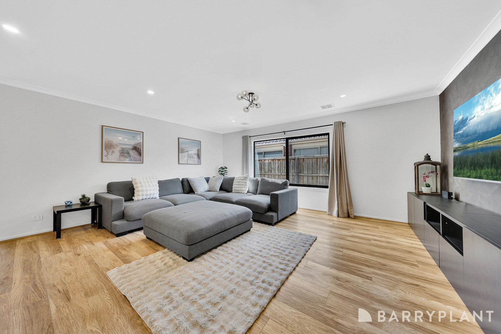 12 Corymbia Grove, South Morang, VIC 3752, South Morang - Thumbnail 6