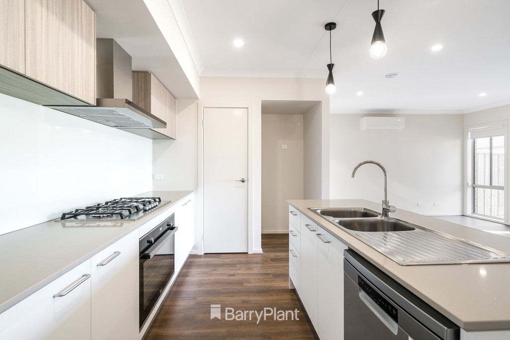 12 Corymbia Street, Mount Duneed, VIC 3217, Mount Duneed - Thumbnail 2