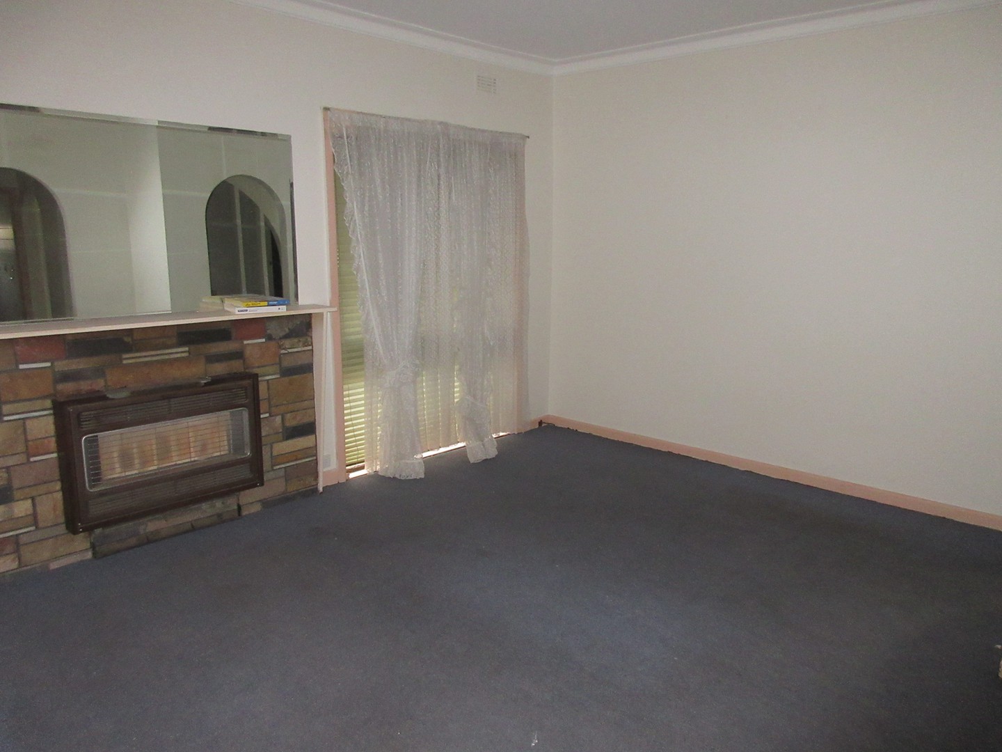 12  Couper-Angus Grove, Sunshine, VIC 3020, Sunshine - Thumbnail 2