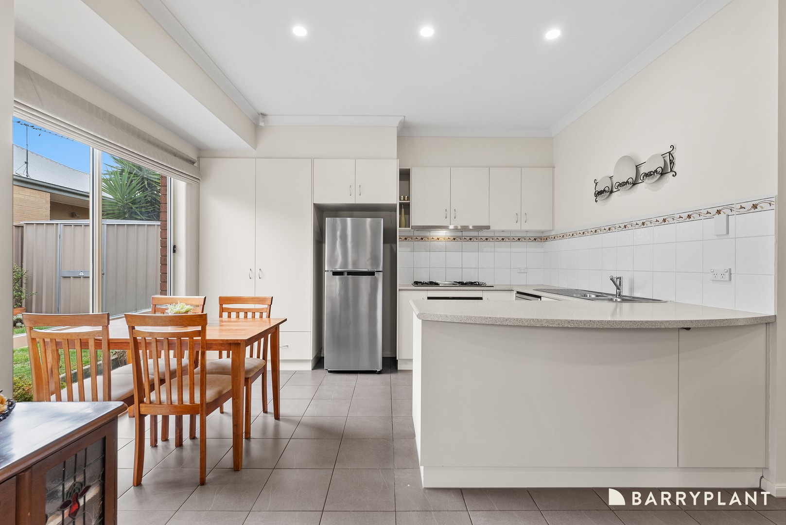 12 Cullen Terrace, Caroline Springs, VIC 3023, Caroline Springs - Thumbnail 3