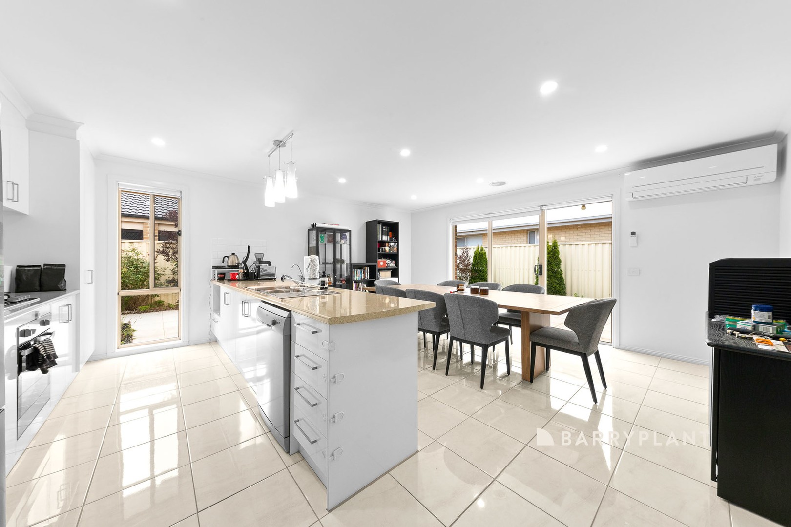 12 Cumberland Drive, Pakenham, VIC 3810, Pakenham - Thumbnail 3