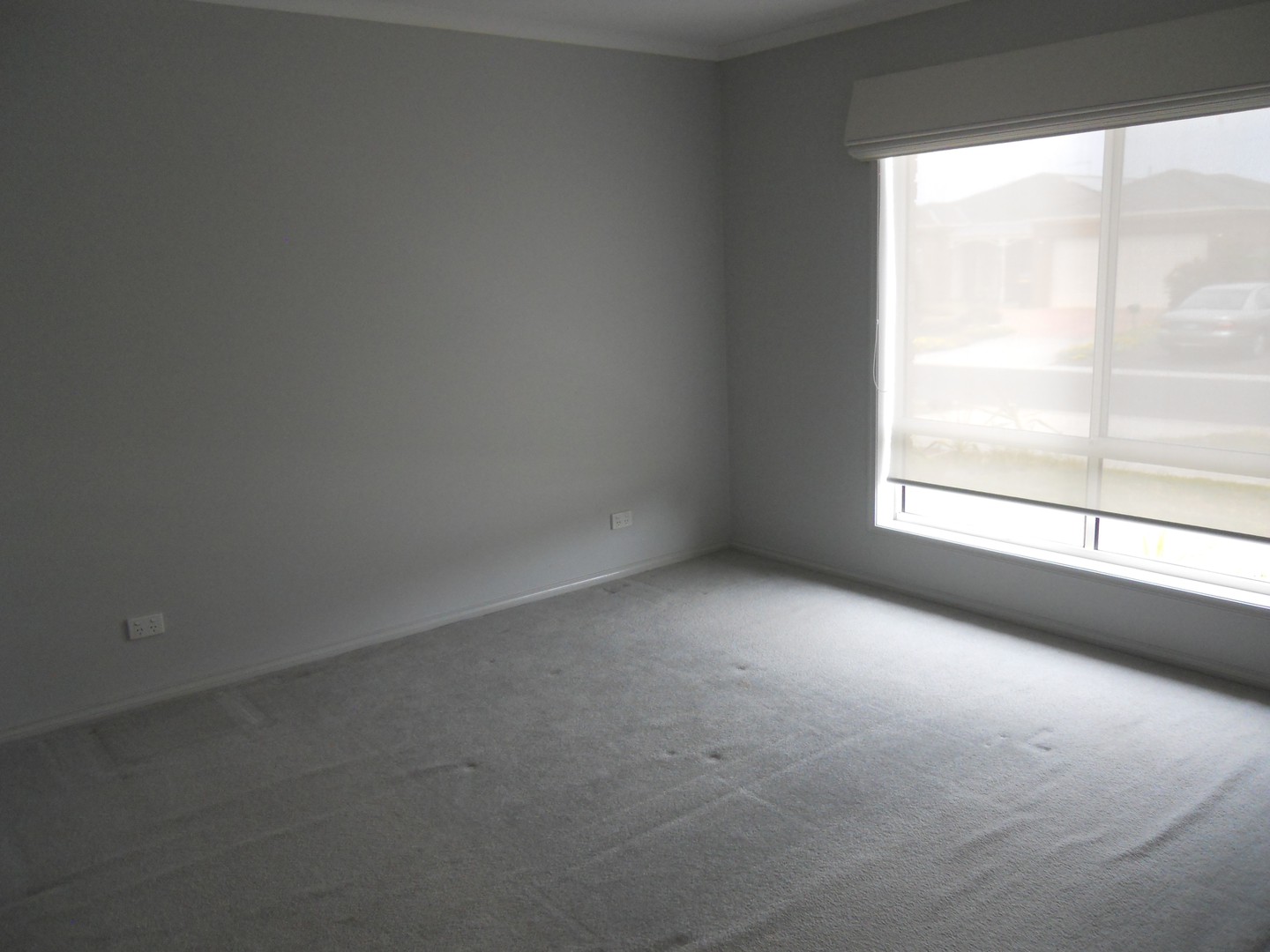 12 Damask Drive, Tarneit, VIC 3029, Tarneit - Thumbnail 2