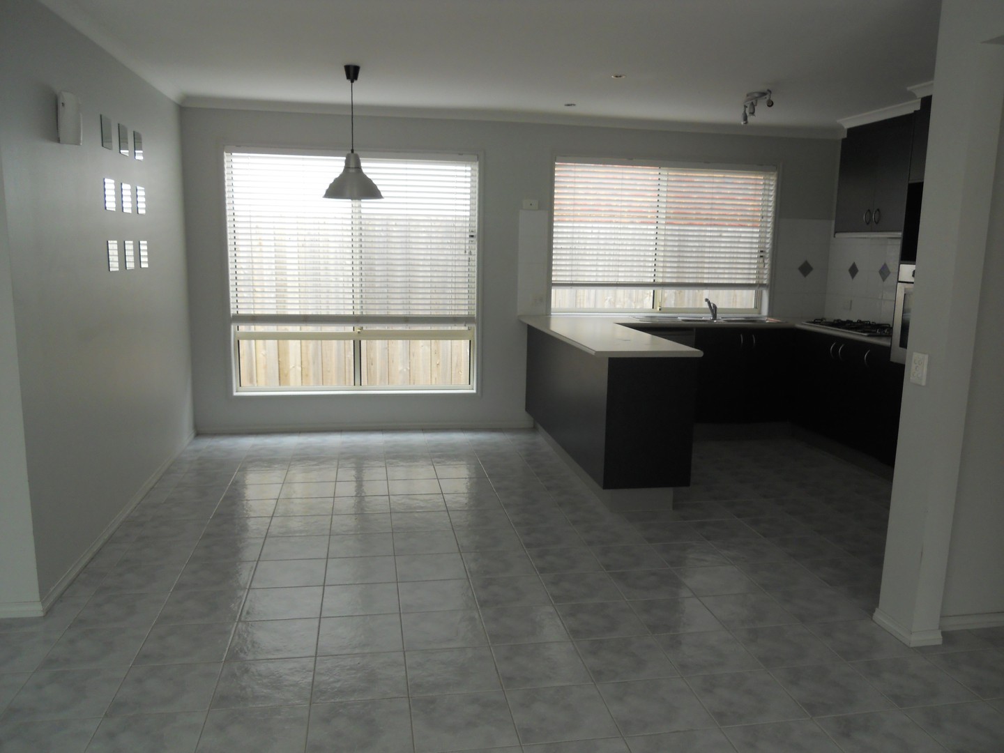 12 Damask Drive, Tarneit, VIC 3029, Tarneit - Thumbnail 4