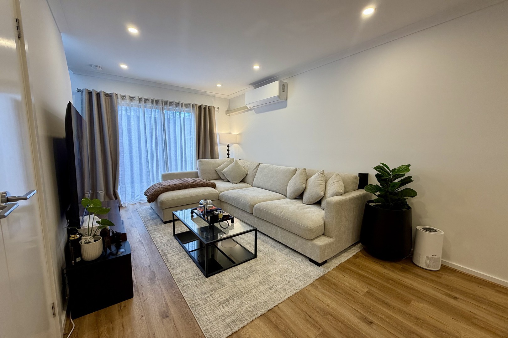 12 Darke Boulevard, Rockbank, VIC 3335, Rockbank - Thumbnail 4