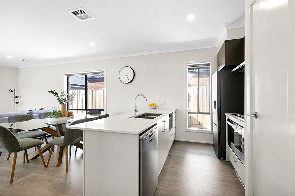 12 Darmain DriveGreenvale, VIC 3059  - Leased, Greenvale - Thumbnail 3