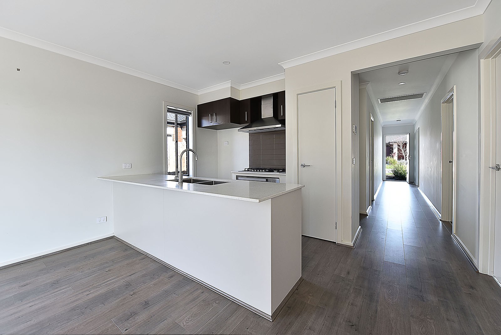 12 Darmain Drive, Greenvale, VIC 3059 - Thumbnail 1 - 02/09/2026