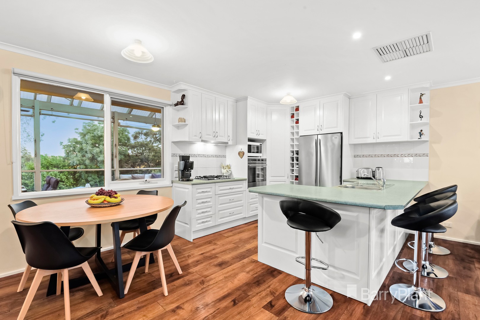 12 Devon WalkMooroolbark, VIC 3138, Mooroolbark - Thumbnail 3