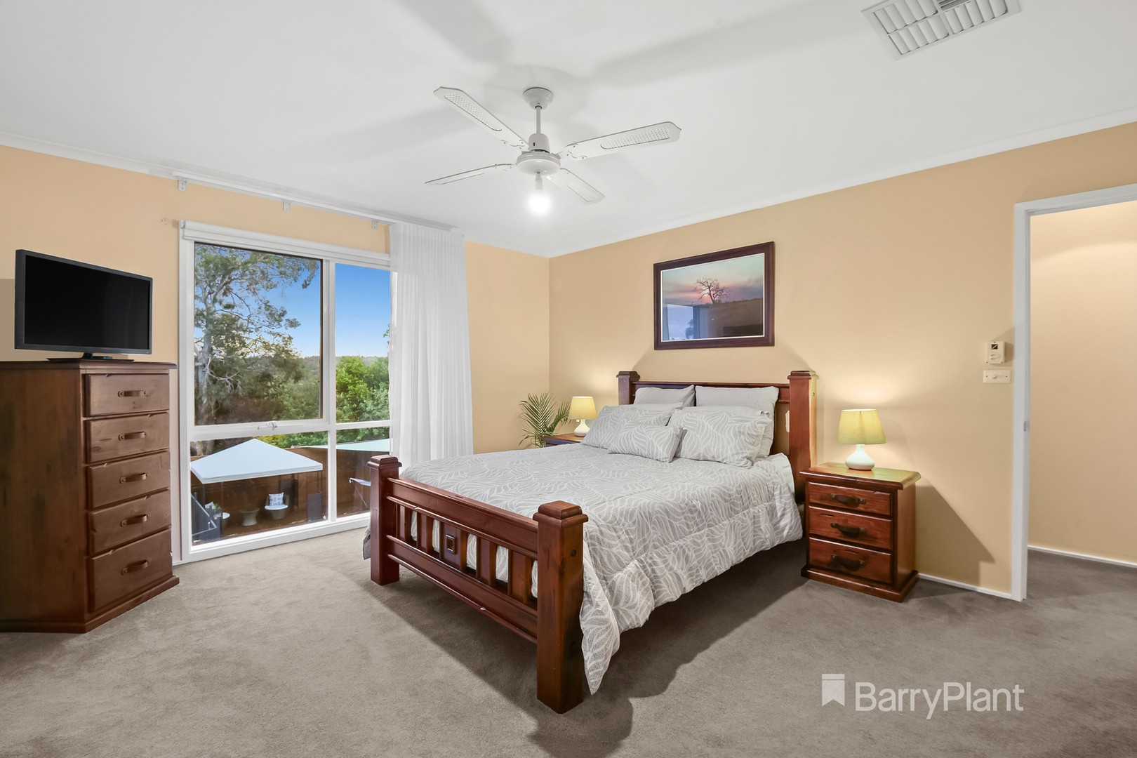 12 Devon WalkMooroolbark, VIC 3138, Mooroolbark - Thumbnail 5