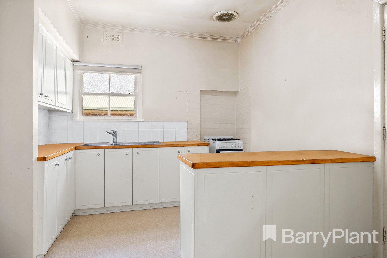 12 Dodds Street, Maryborough, VIC 3465, Maryborough - Thumbnail 2