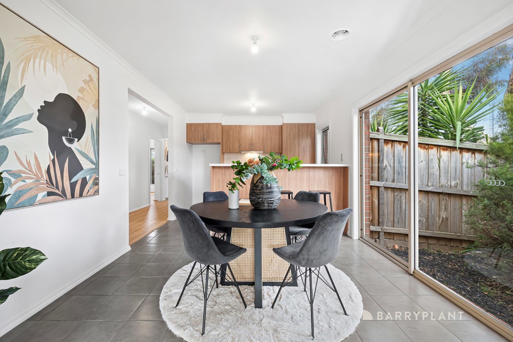 12 Dove Terrace, South Morang, VIC 3752, South Morang - Thumbnail 4