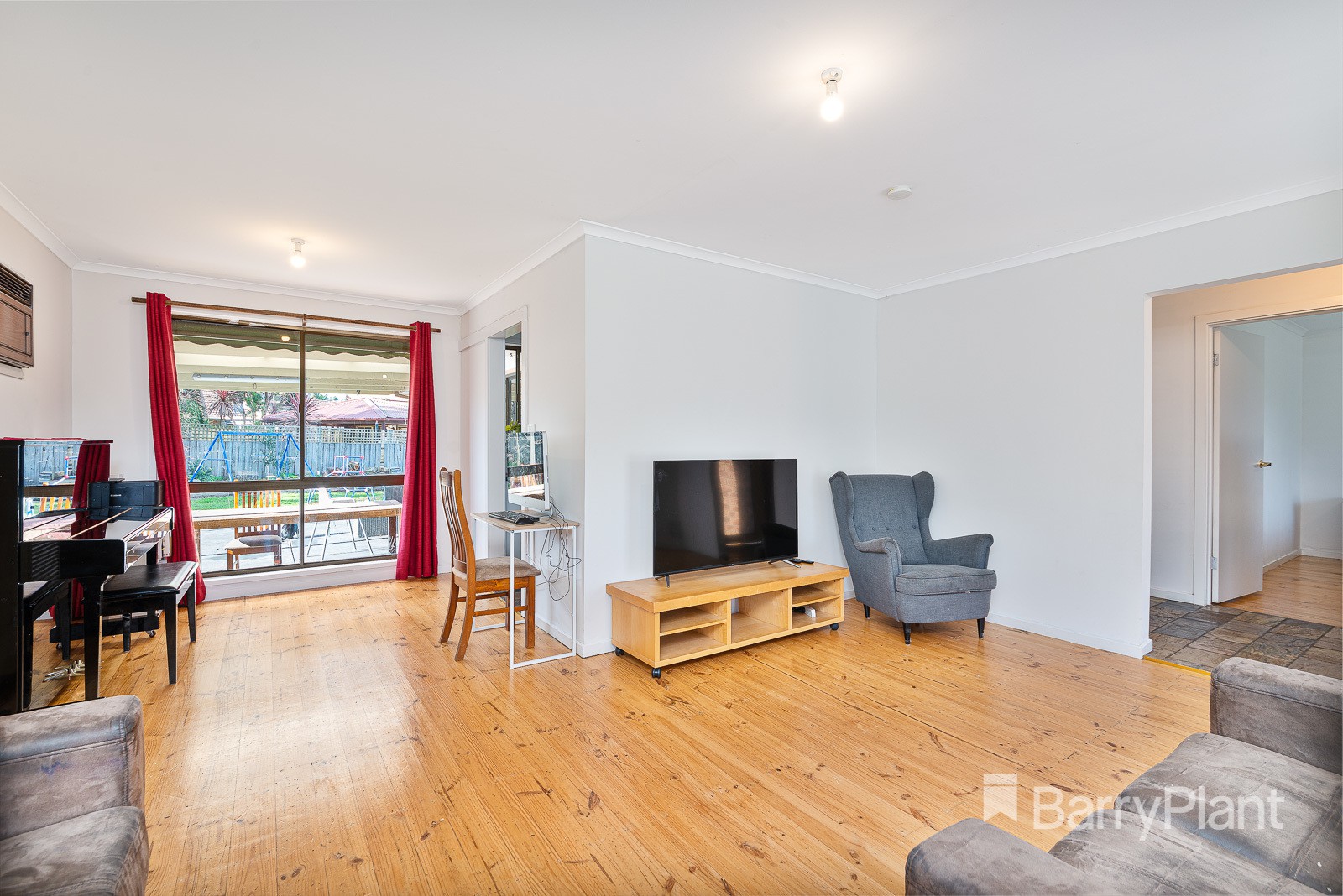 12 Dransfield Way, Epping, VIC 3076, Epping - Thumbnail 3