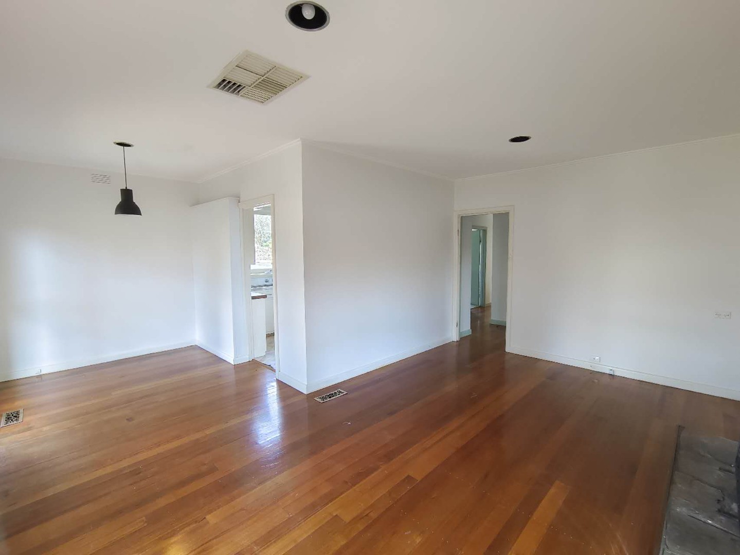 12 Dunlavin Road, Nunawading, VIC 3131 - Thumbnail 2 - 06/07/2023