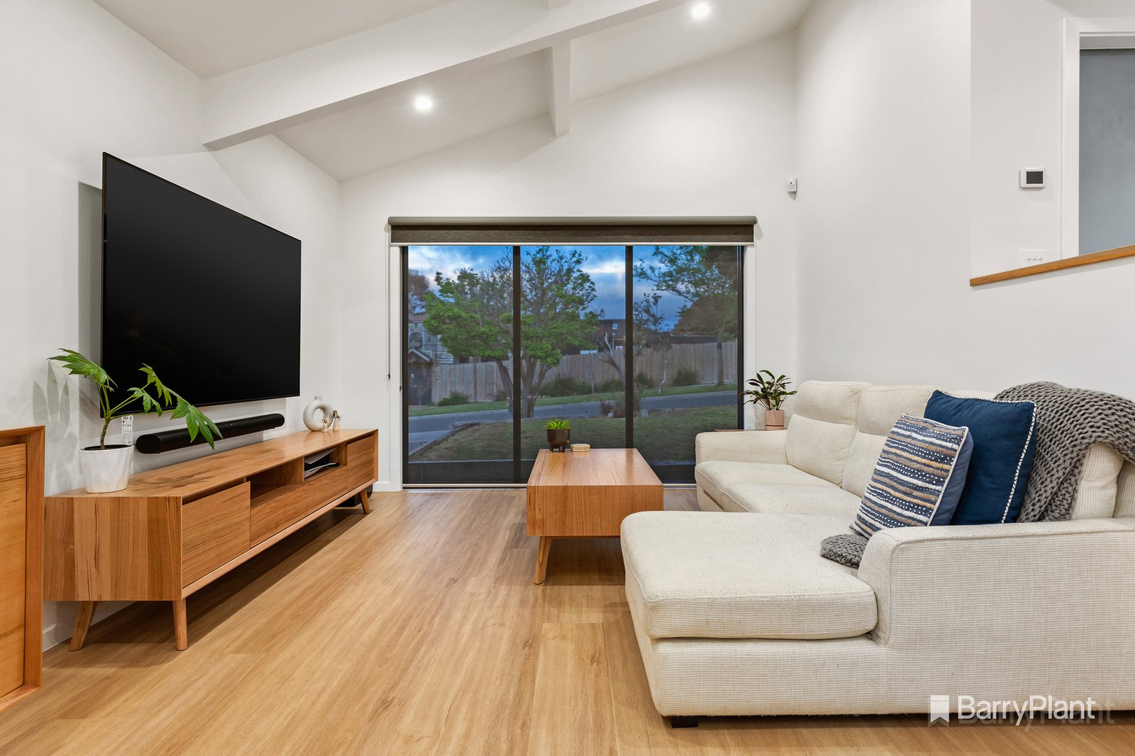 12 Edis Court, Endeavour Hills, VIC 3802, Endeavour Hills - Thumbnail 2