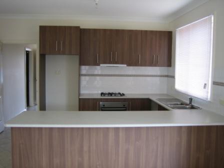 12 Emily Crescent, Point Cook, VIC 3030, Point Cook - Thumbnail 3