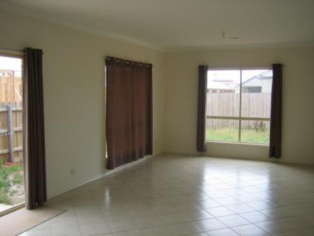 12 Emily Crescent, Point Cook, VIC 3030, Point Cook - Thumbnail 6